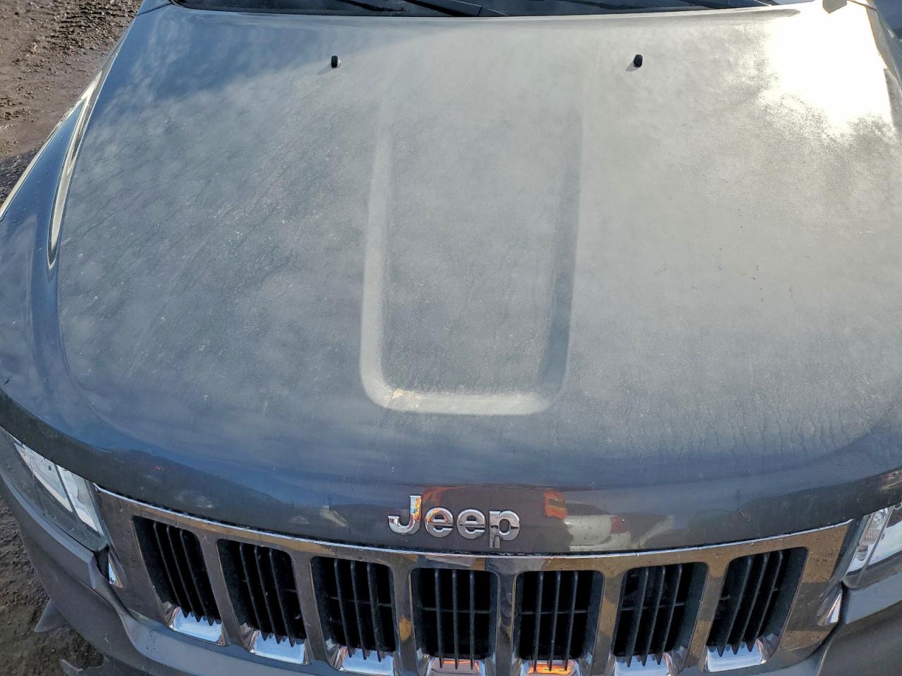 2012 JEEP GRAND CHEROKEE LAREDO photo 12
