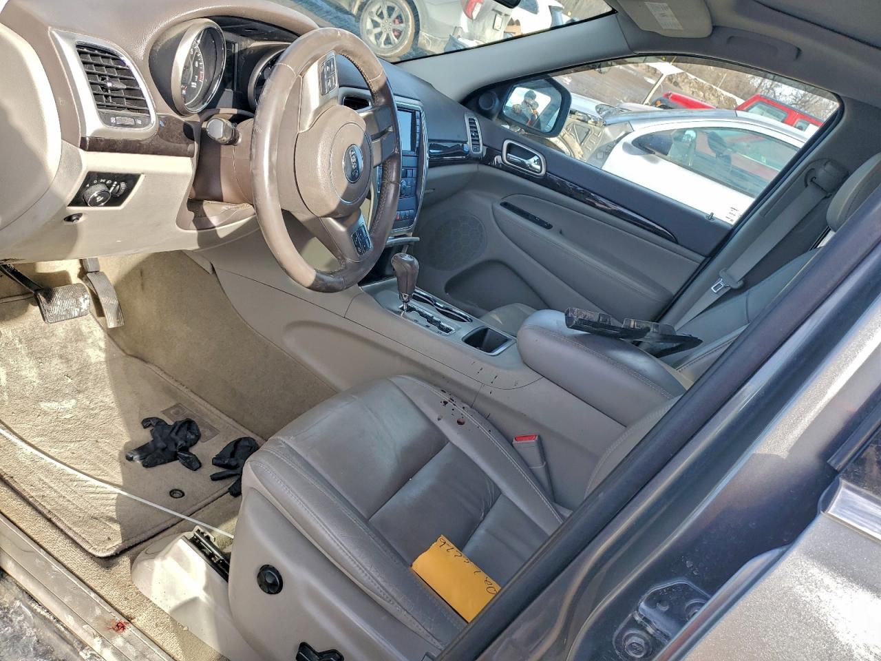 2012 JEEP GRAND CHEROKEE LAREDO photo 8