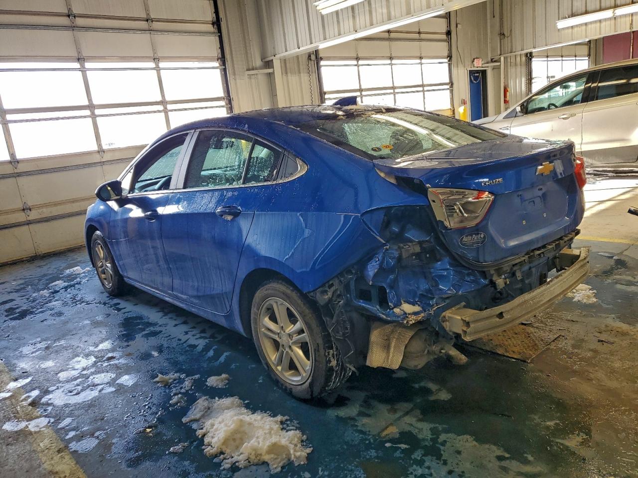 2016 CHEVROLET CRUZE LT photo 2