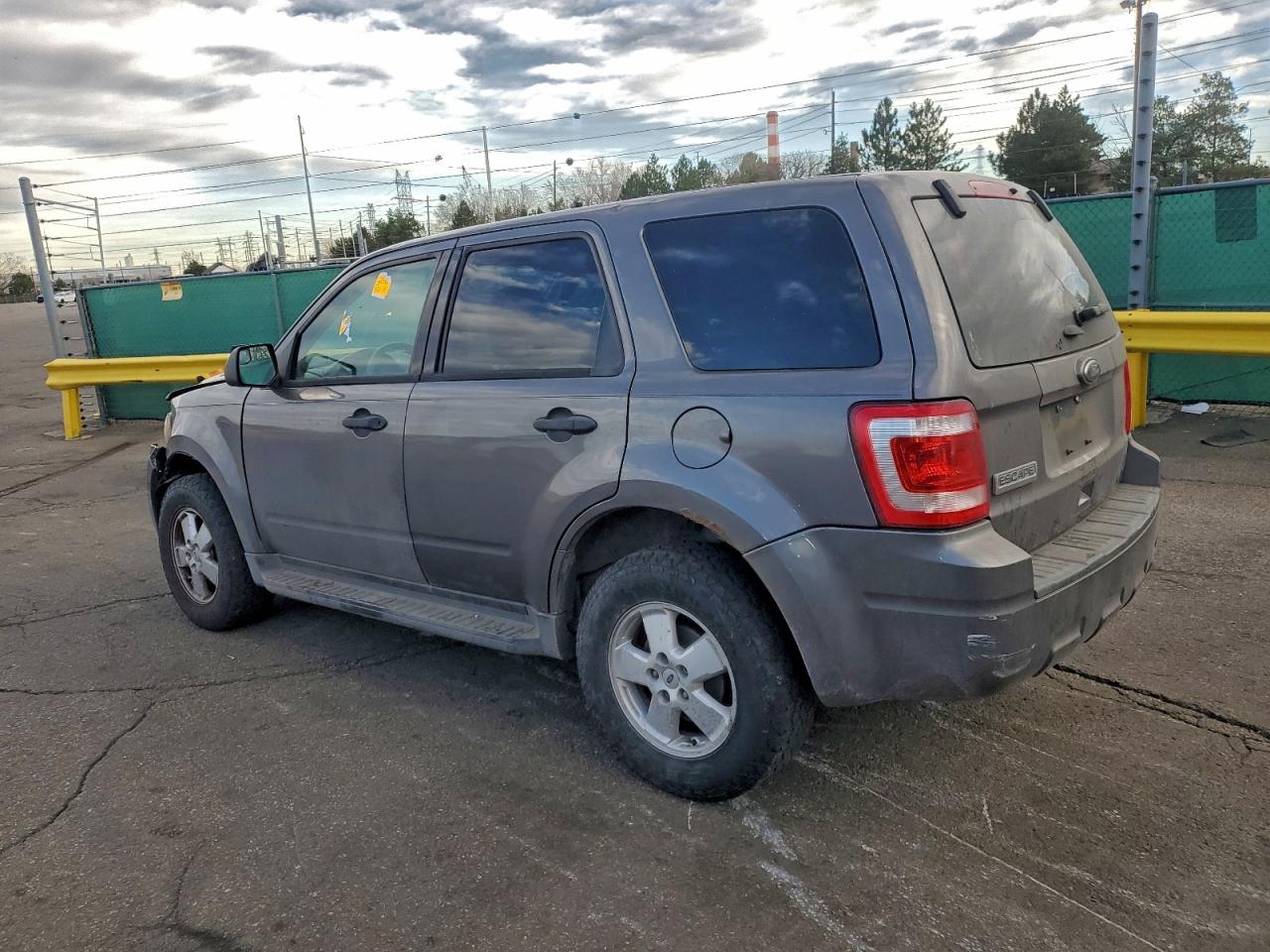 2012 FORD ESCAPE XLS photo 2