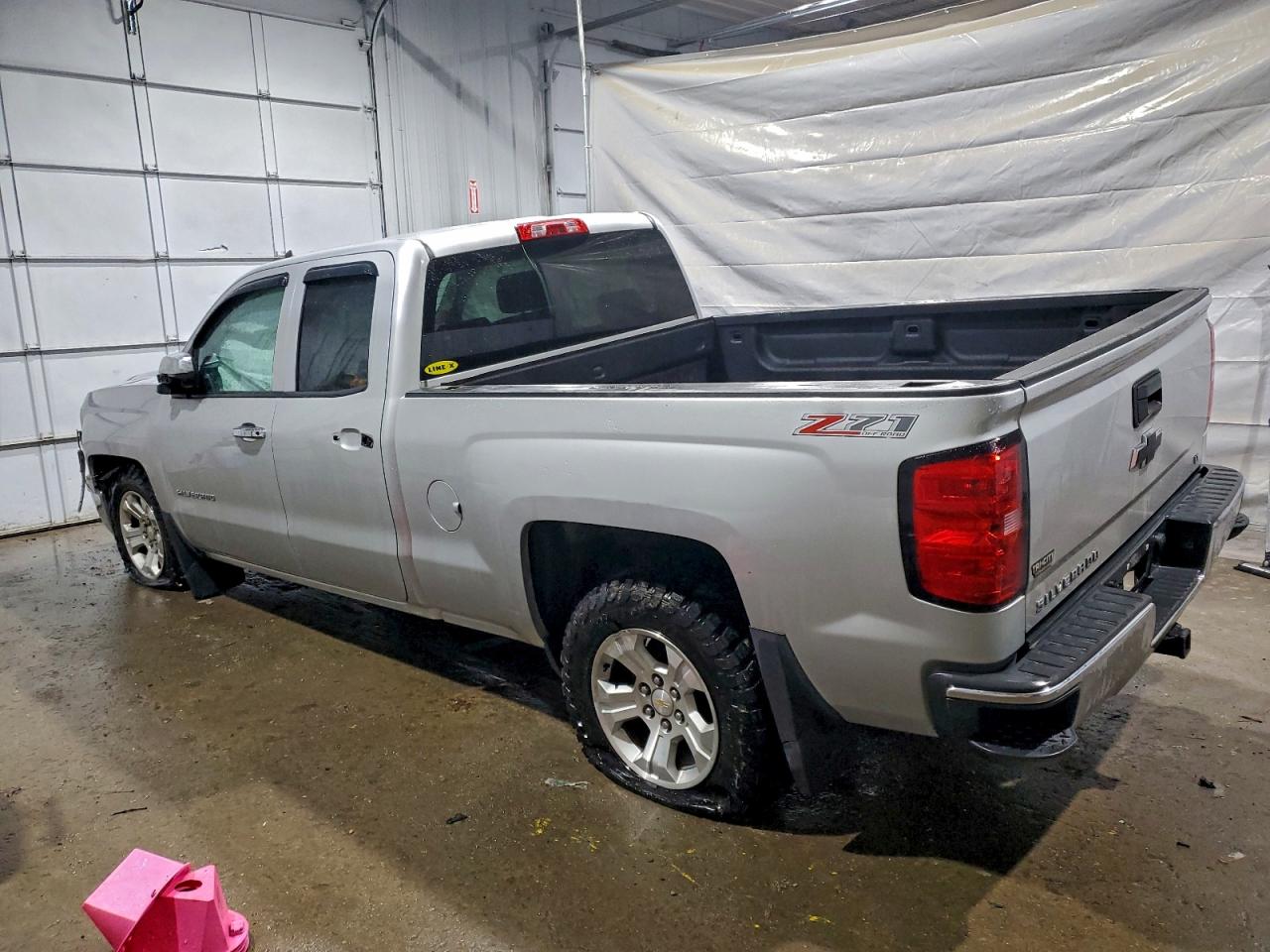 2014 CHEVROLET SILVERADO K1500 LT photo 3