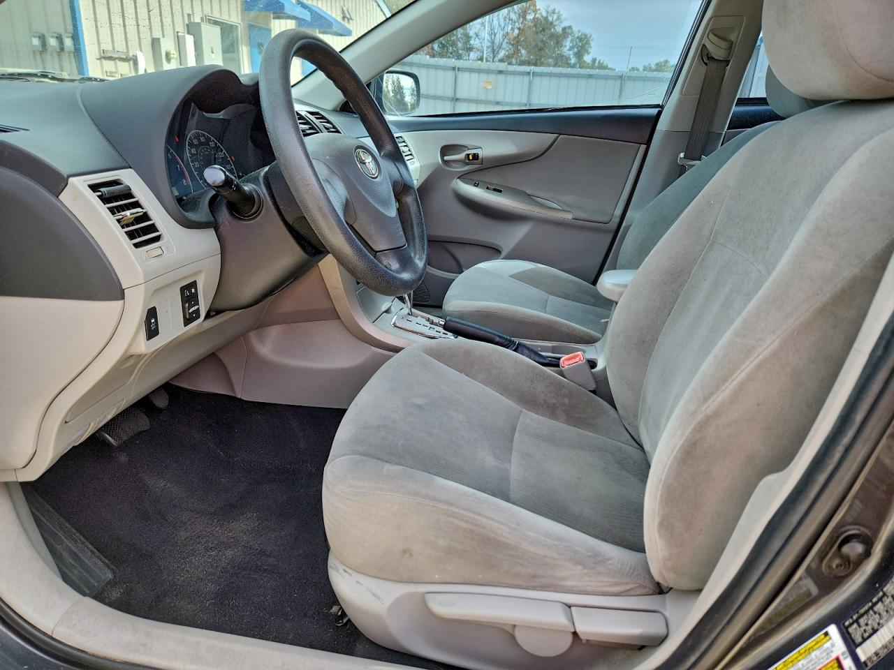 2011 TOYOTA COROLLA BASE photo 13
