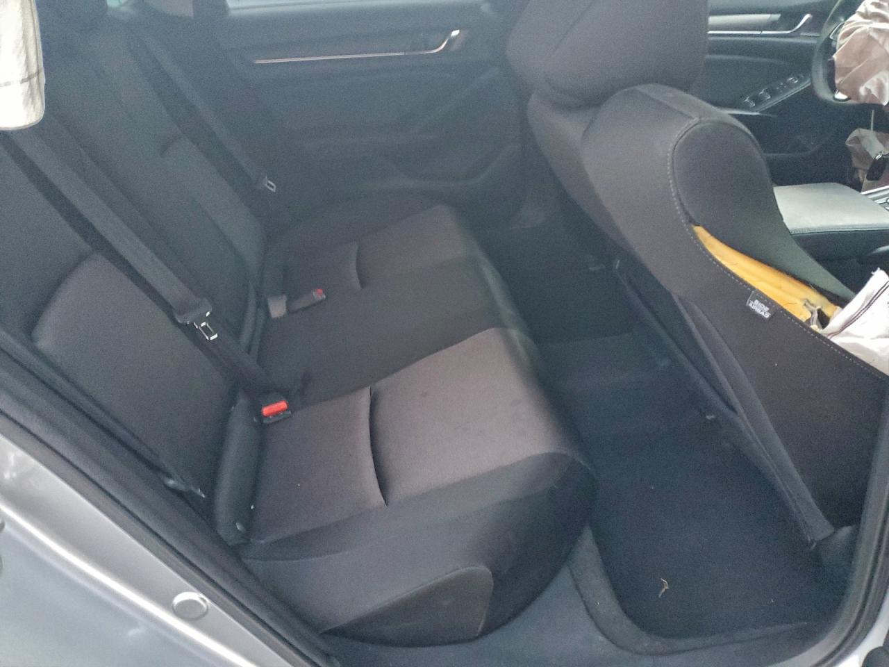 2018 HONDA ACCORD HYBRID photo 10