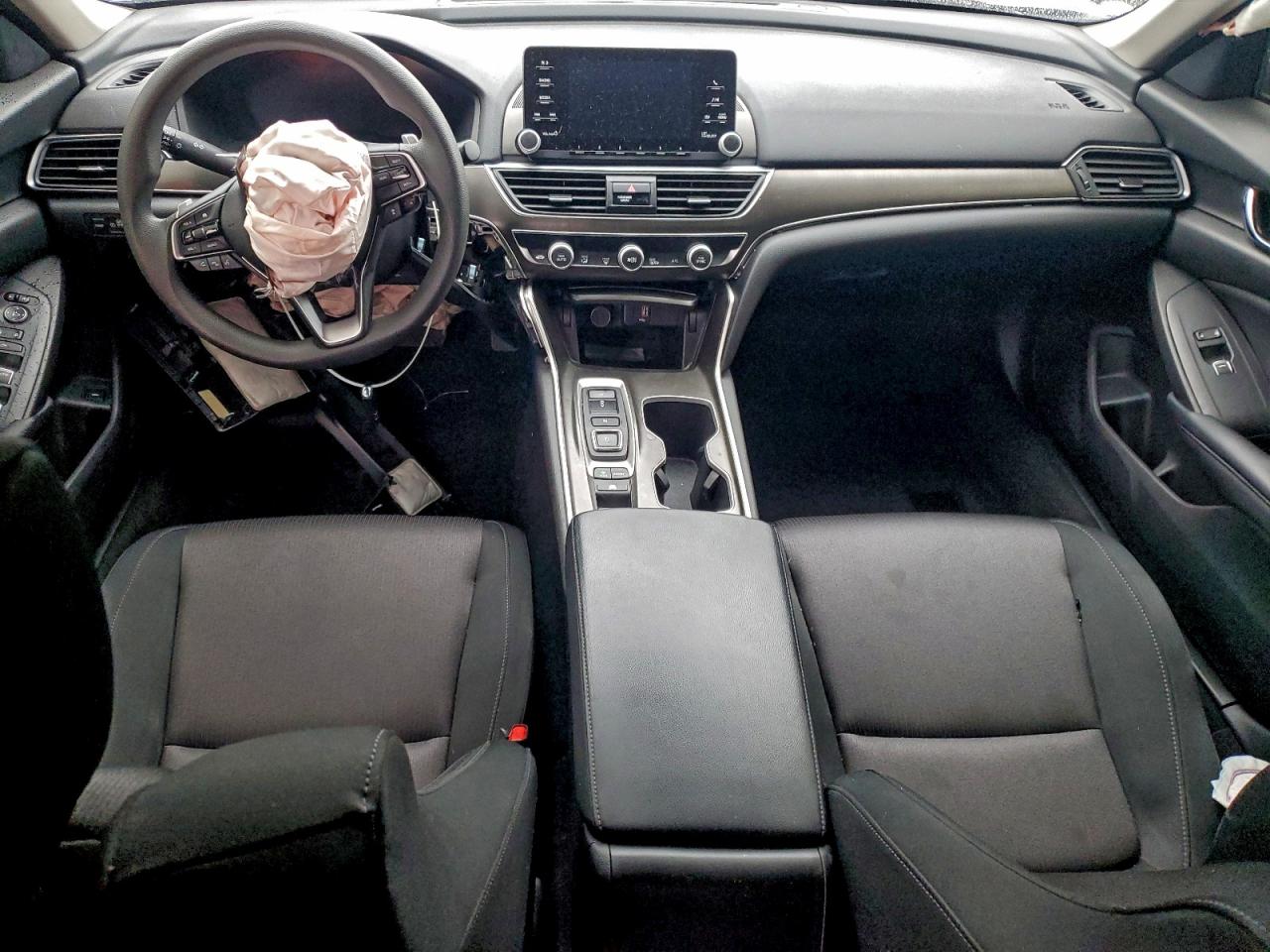 2018 HONDA ACCORD HYBRID photo 8