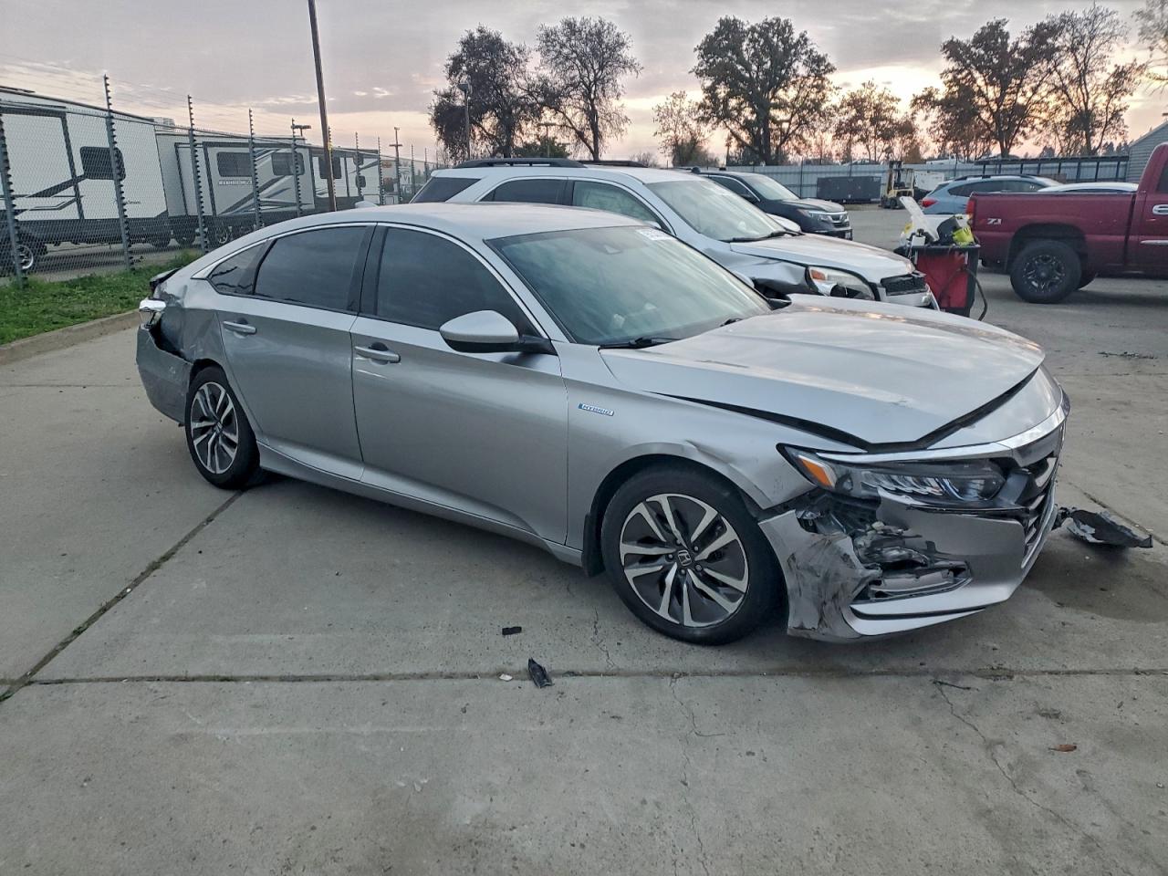 2018 HONDA ACCORD HYBRID photo 4