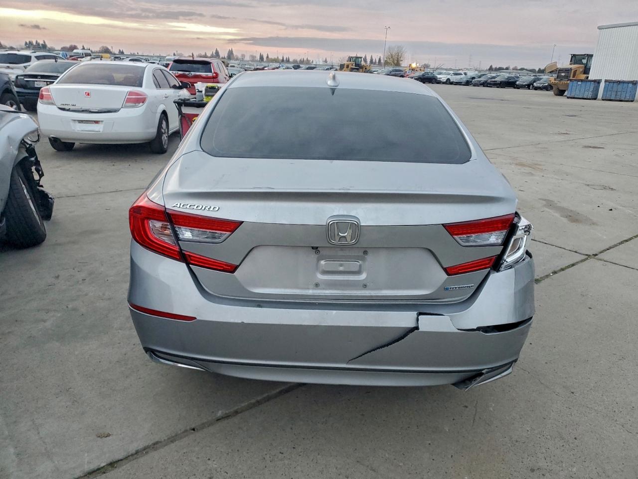 2018 HONDA ACCORD HYBRID photo 6