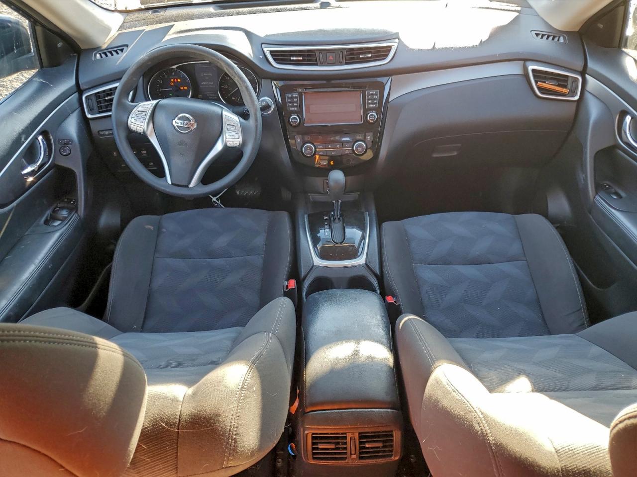 2016 NISSAN ROGUE S photo 8
