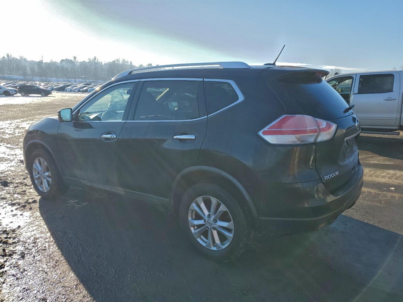 2016 NISSAN ROGUE S photo 2