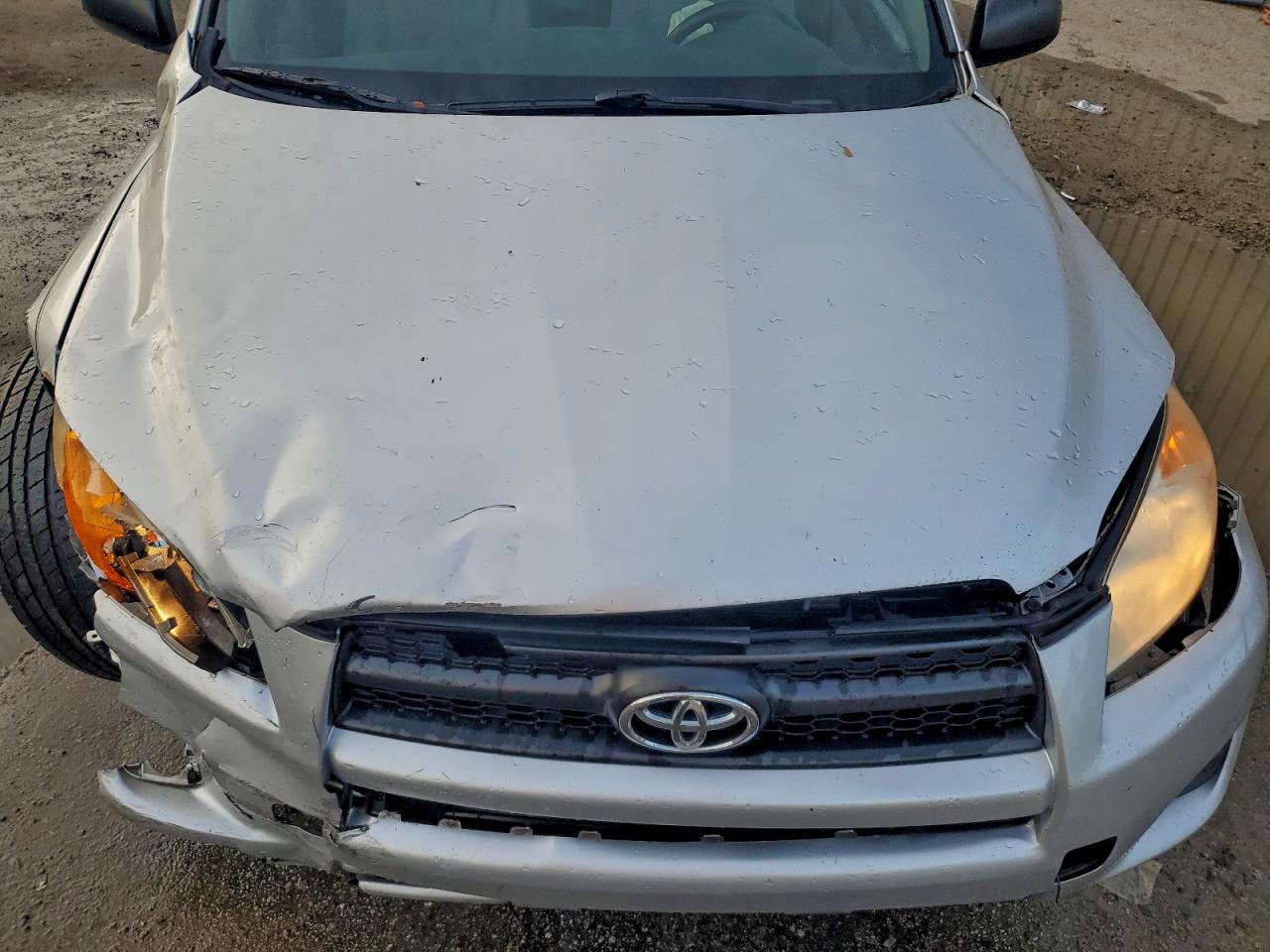 2012 TOYOTA RAV4 BASE photo 12