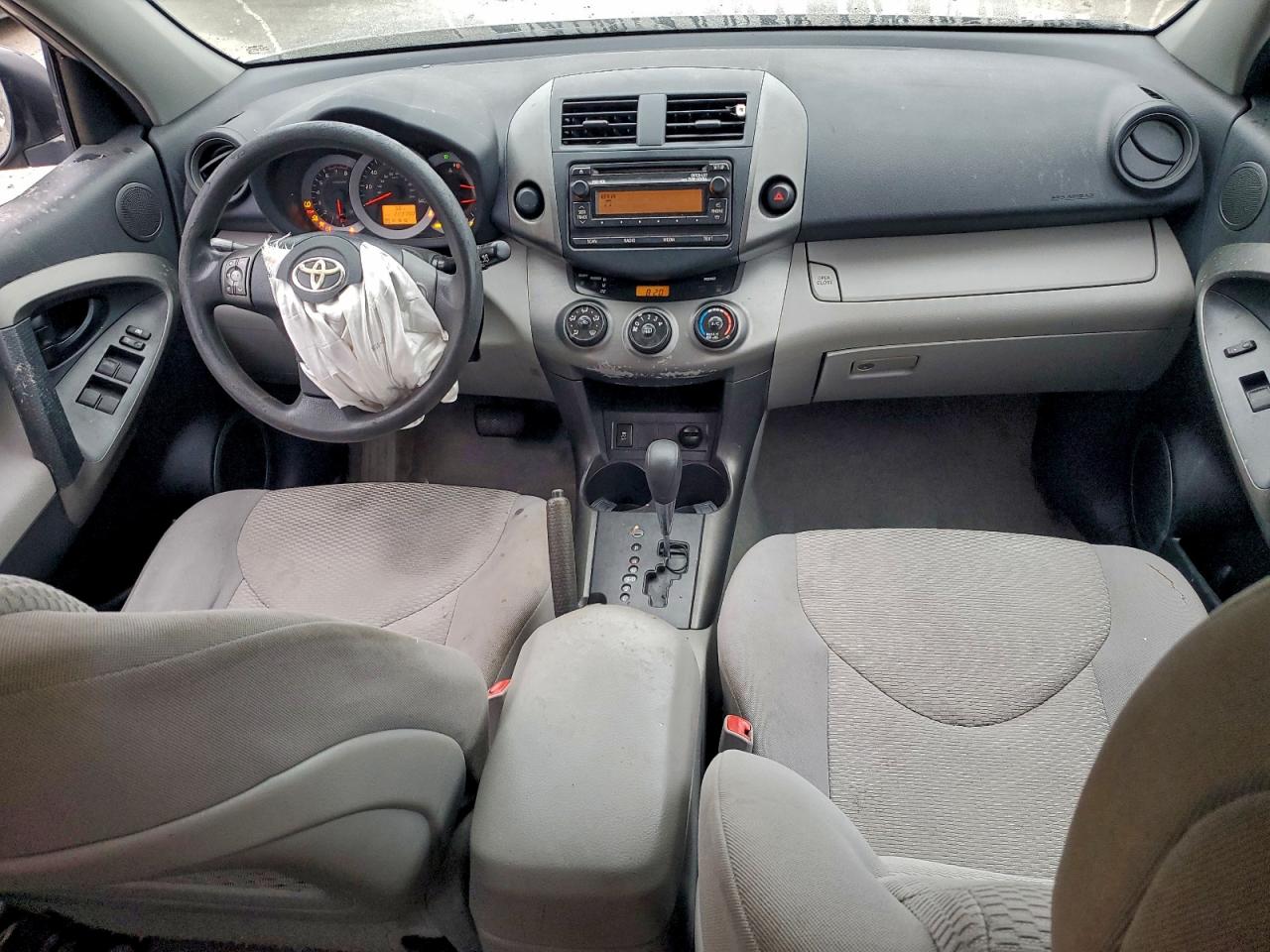2012 TOYOTA RAV4 BASE photo 8