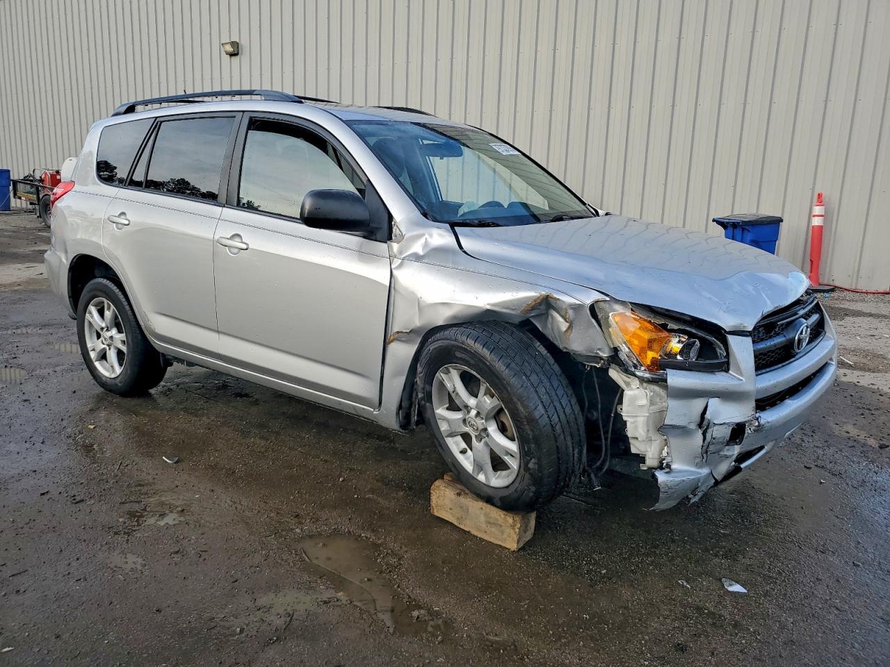 2012 TOYOTA RAV4 BASE photo 4