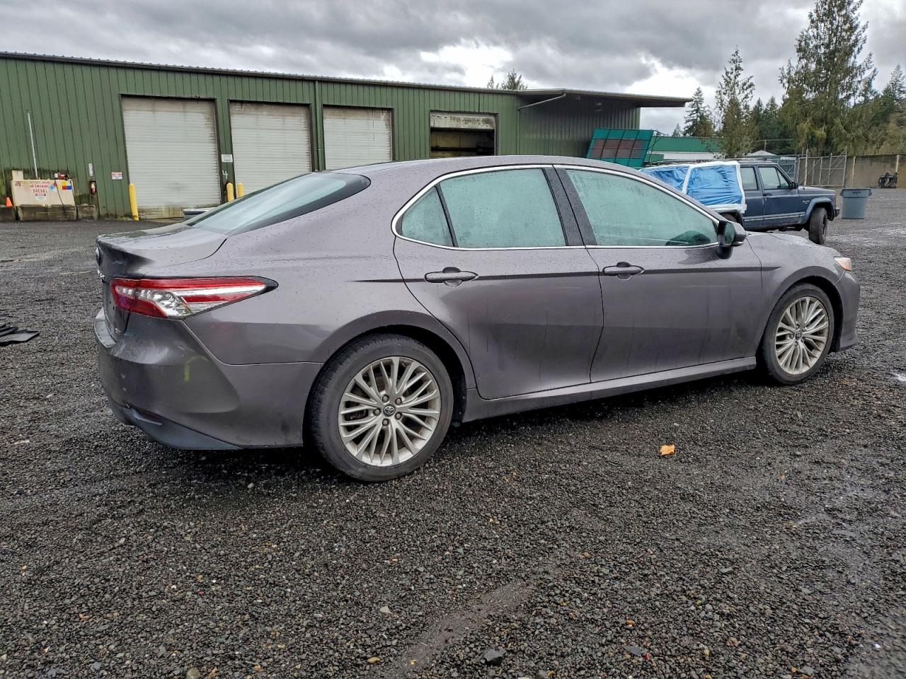 2018 TOYOTA CAMRY L photo 7