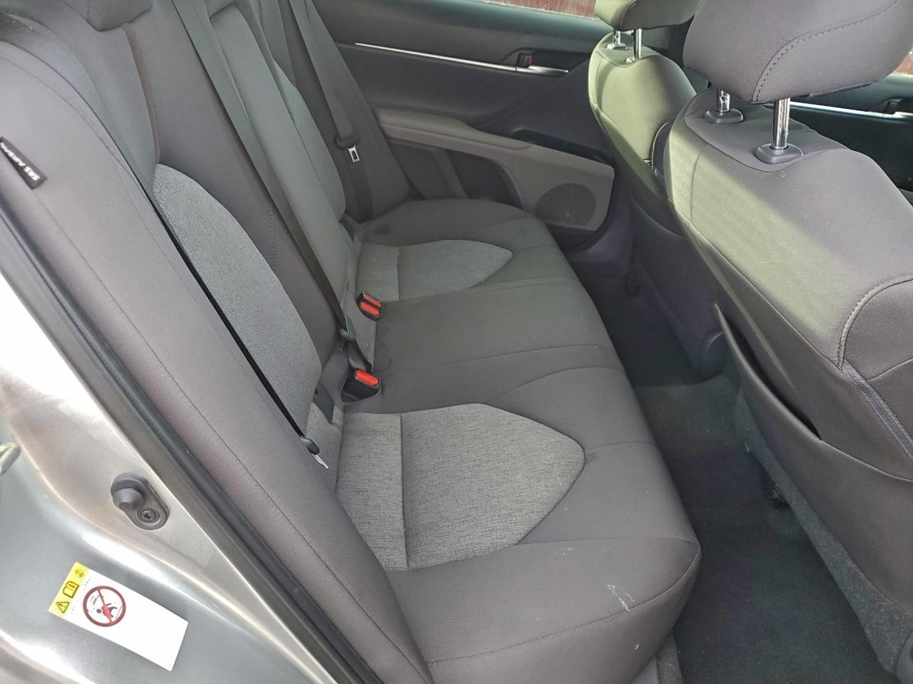 2019 TOYOTA CAMRY L photo 19