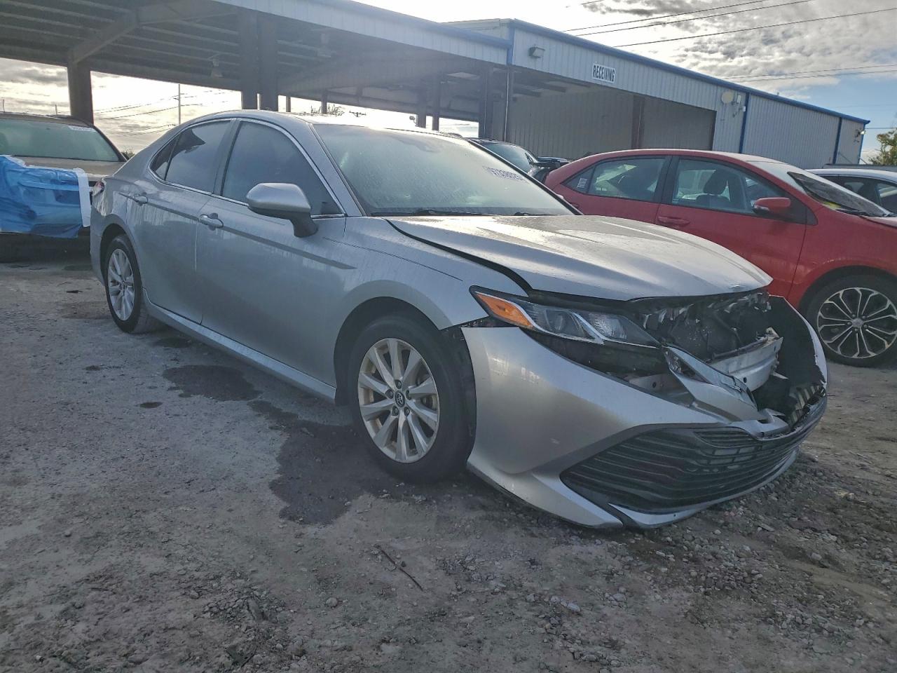 2019 TOYOTA CAMRY L photo 7