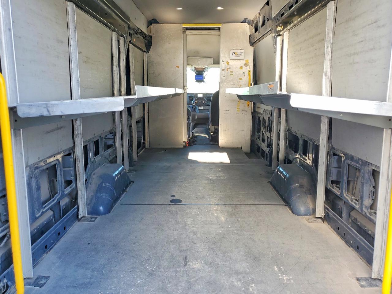 2020 FORD TRANSIT 250 DELIVERY VAN photo 19