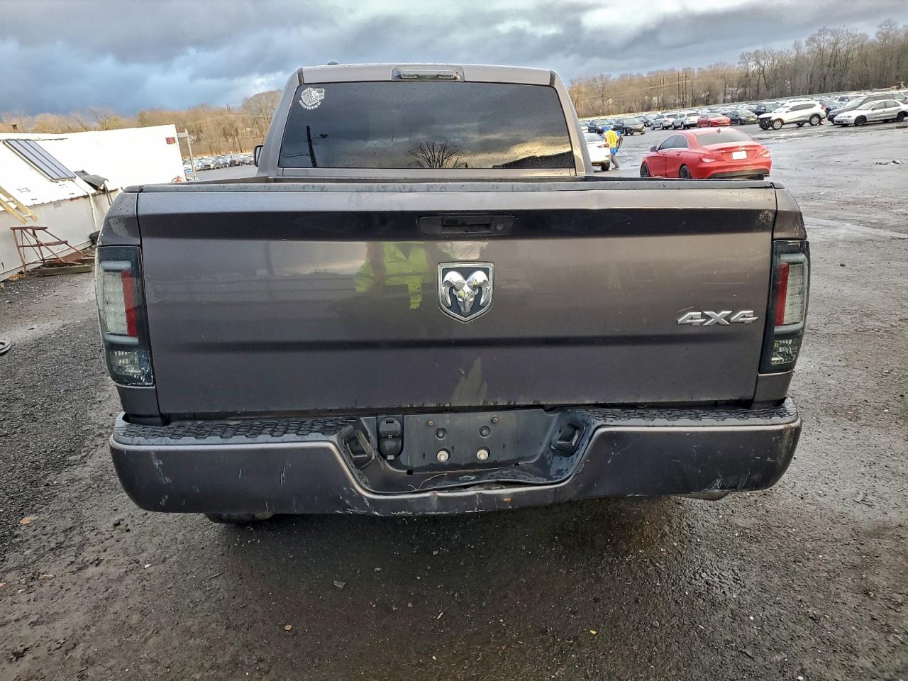 2016 RAM 1500 ST photo 11