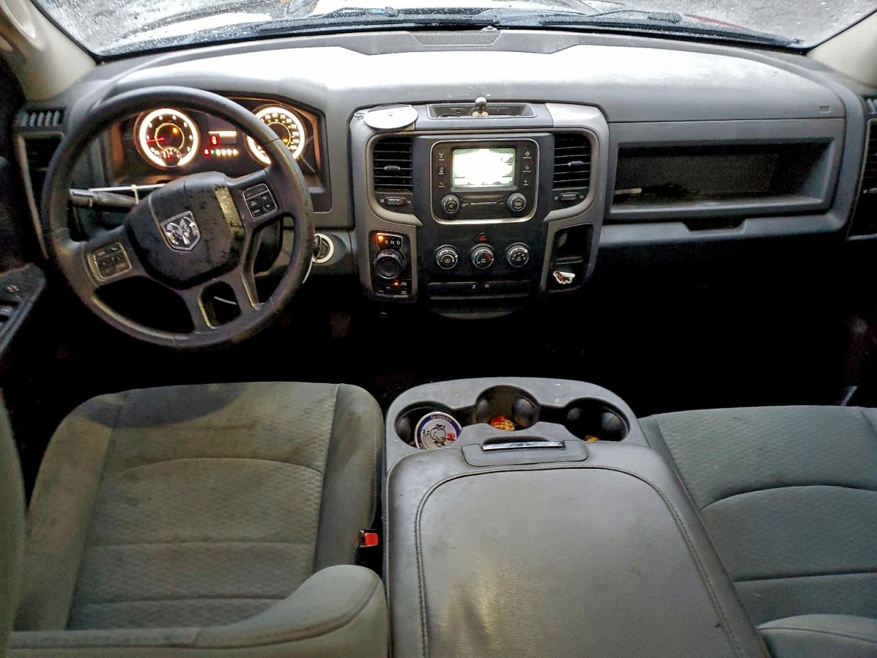 2016 RAM 1500 ST photo 15