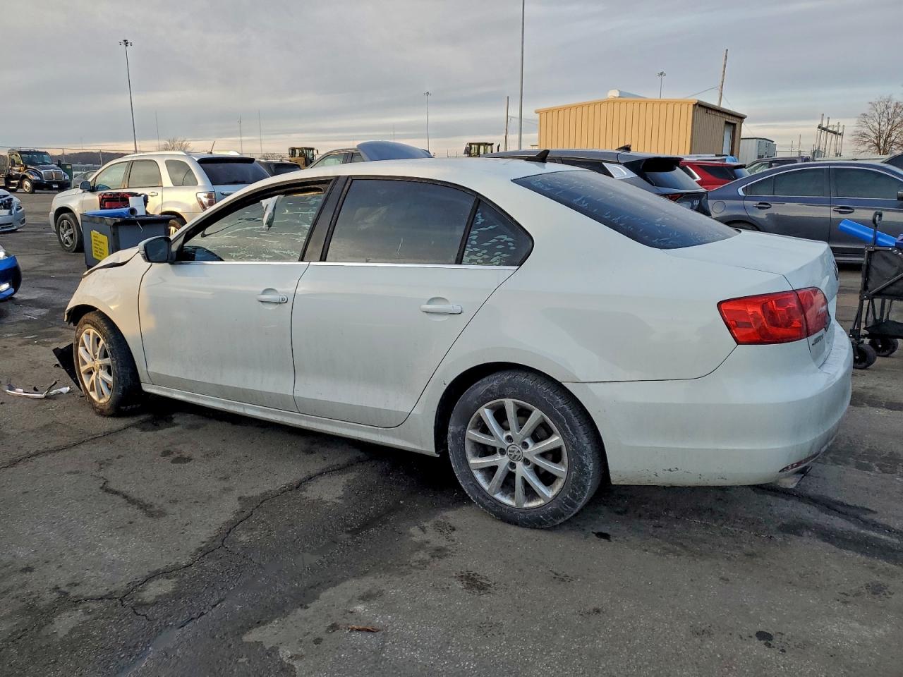 2014 VOLKSWAGEN JETTA SE photo 3