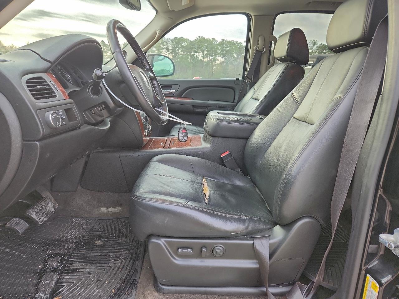 2008 CHEVROLET TAHOE C1500 photo 13