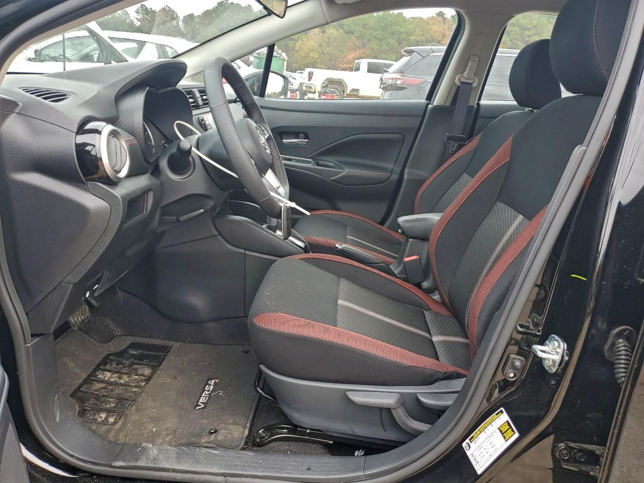 2025 NISSAN VERSA SR photo 13