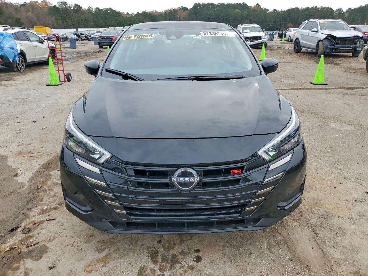 2025 NISSAN VERSA SR photo 9