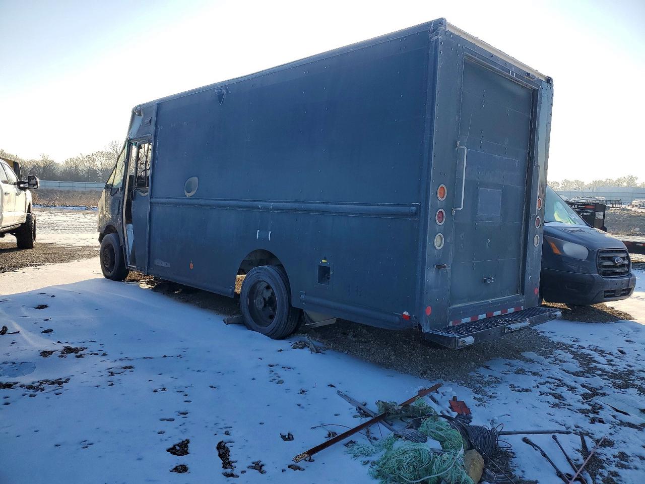2019 FORD F550 DELIVERY TRUCK photo 2