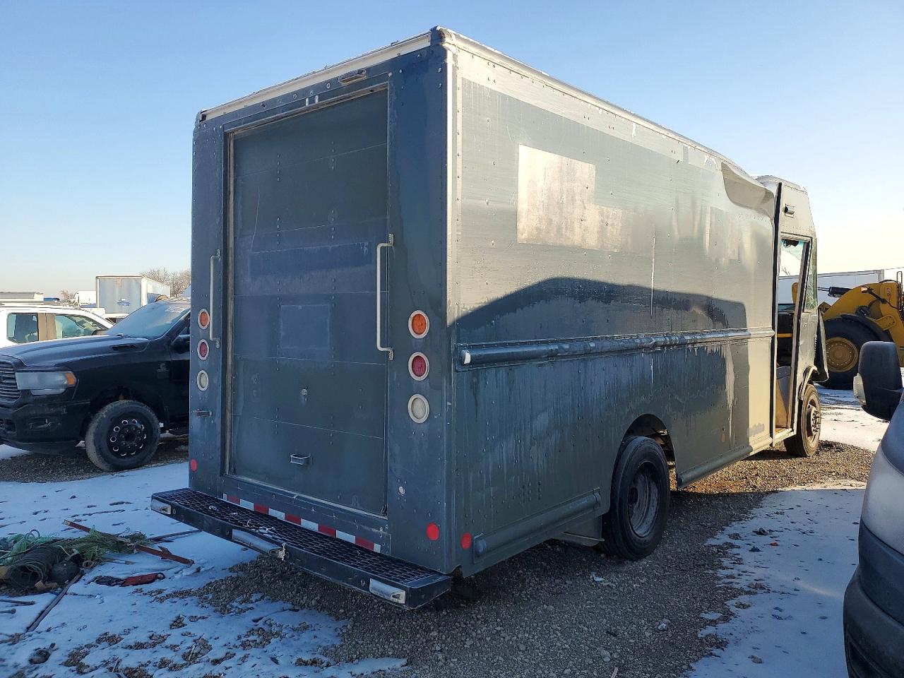 2019 FORD F550 DELIVERY TRUCK photo 3