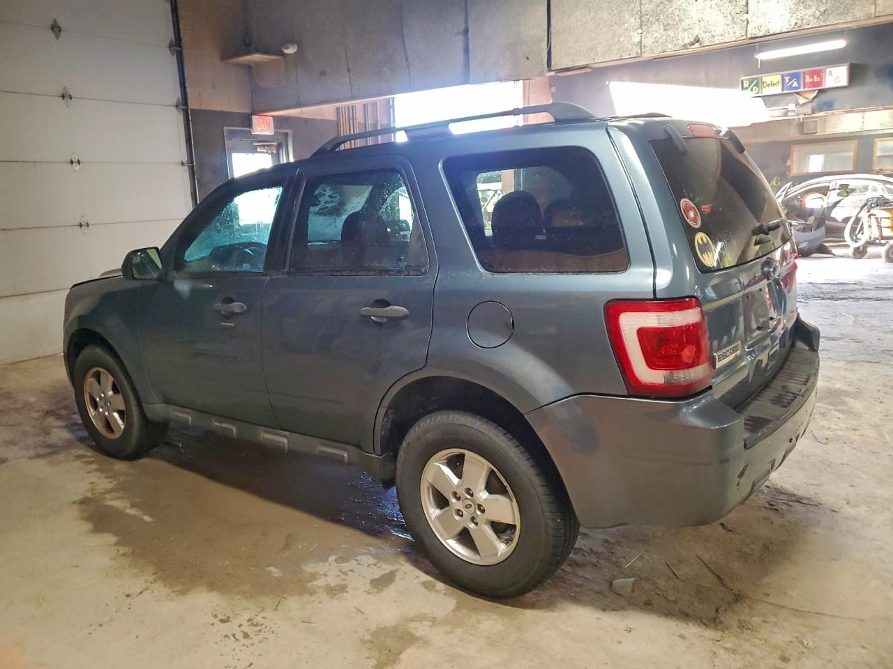 2012 FORD ESCAPE XLT photo 2
