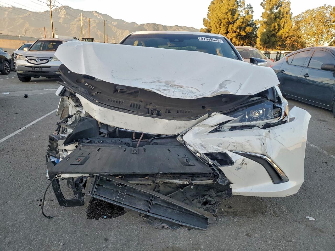 2019 LEXUS ES 300H photo 13