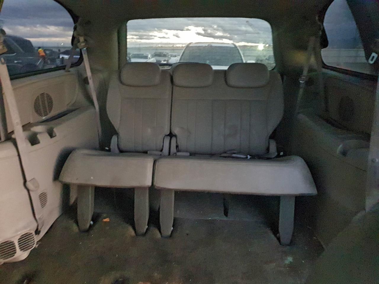 2005 CHRYSLER TOWN & COUNTRY TOURING photo 28