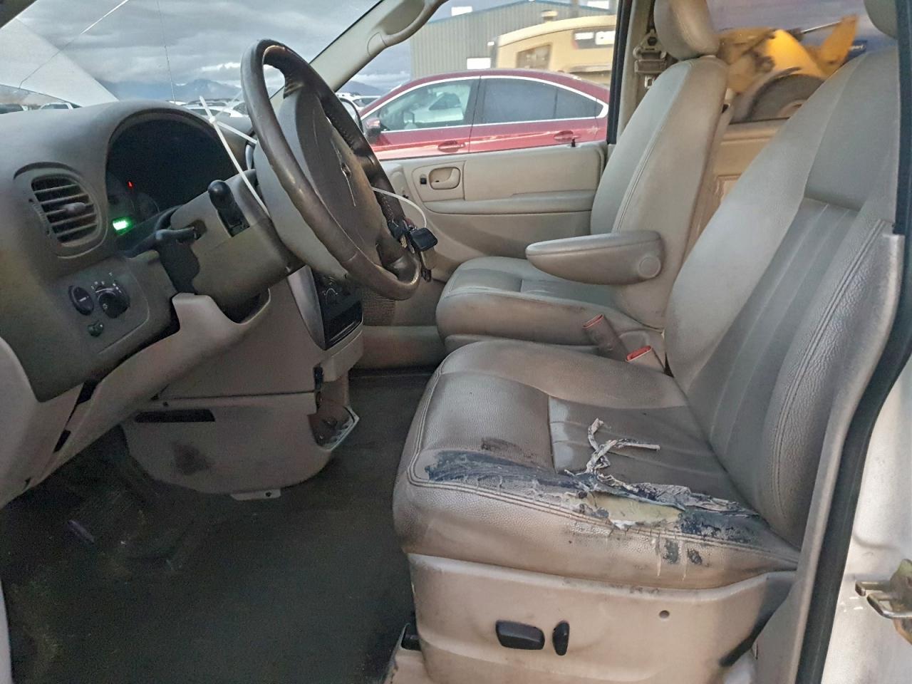 2005 CHRYSLER TOWN & COUNTRY TOURING photo 19