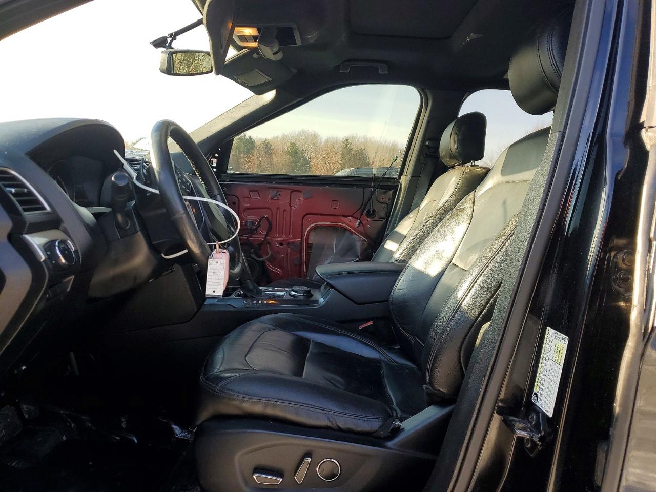 2016 FORD EXPLORER XLT photo 13
