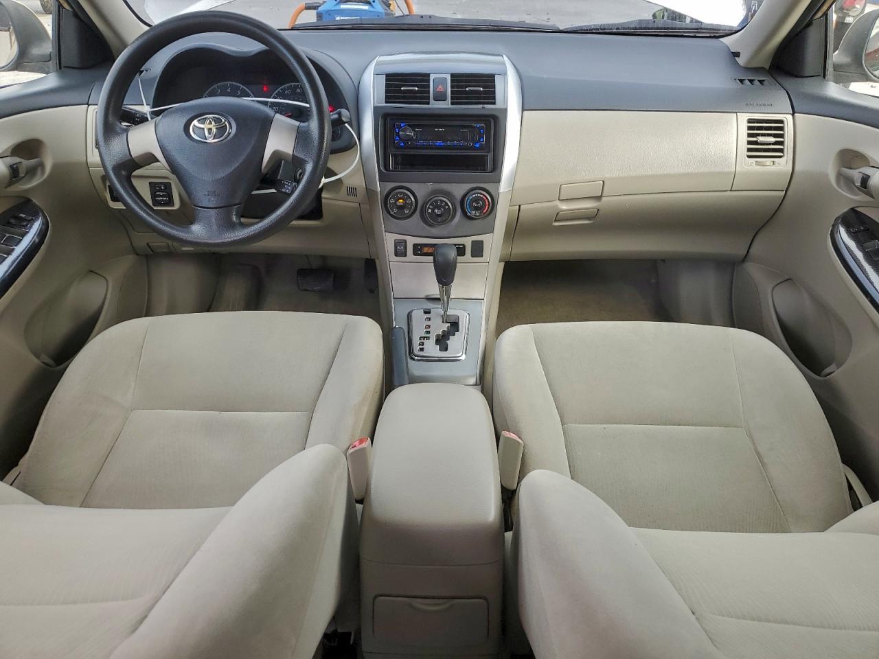 2011 TOYOTA COROLLA BASE photo 8