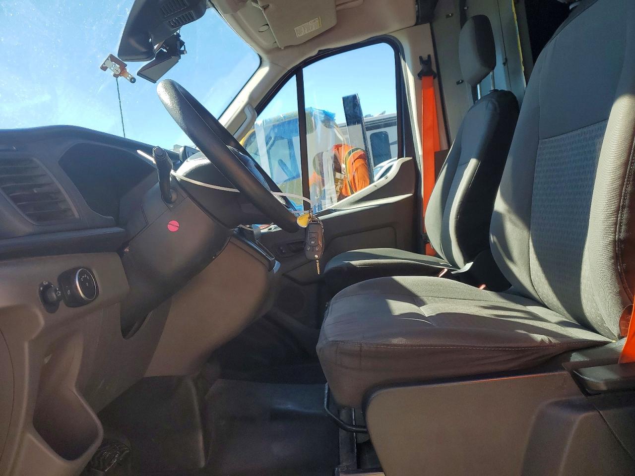 2020 FORD TRANSIT T-250 photo 7