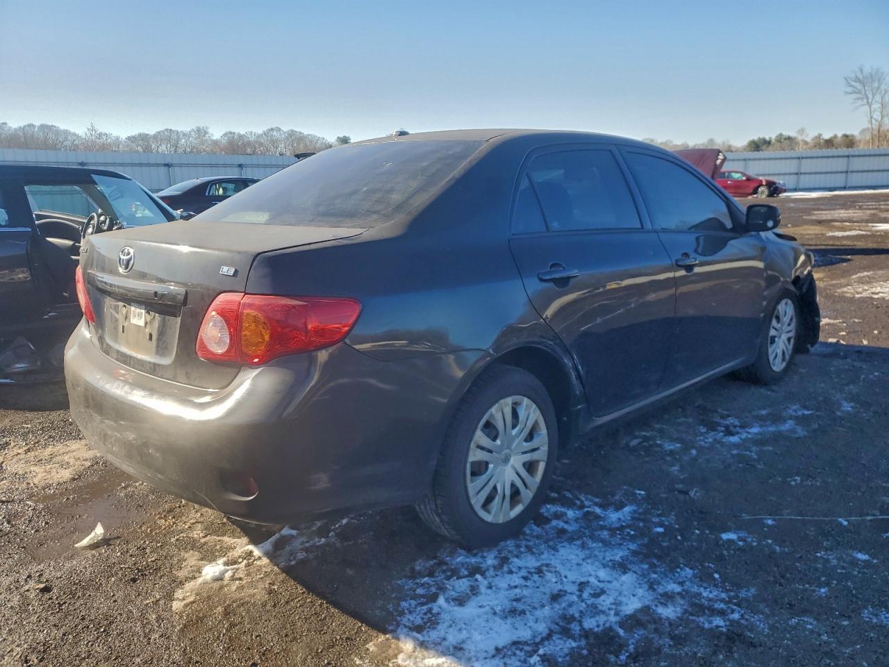 2010 TOYOTA COROLLA BASE photo 3