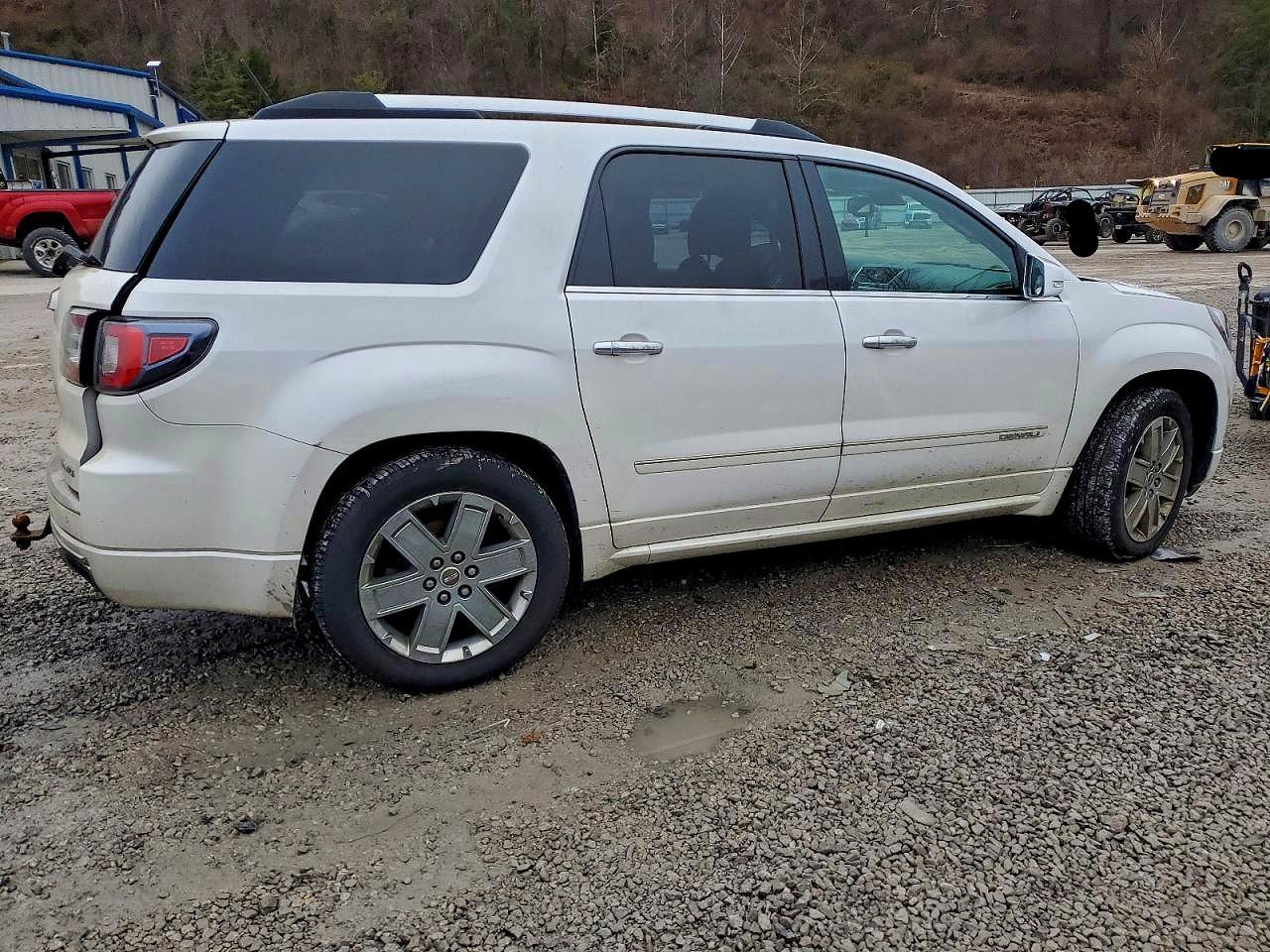 2016 GMC ACADIA DENALI photo 3