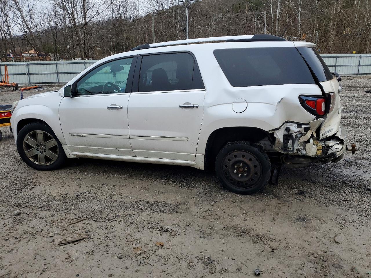2016 GMC ACADIA DENALI photo 2