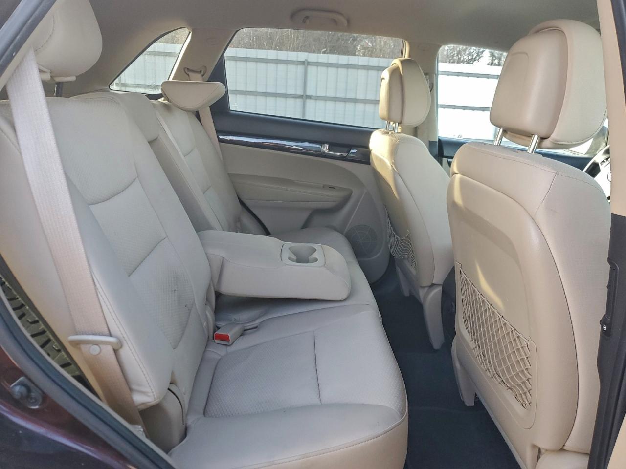 2012 KIA SORENTO BASE photo 11