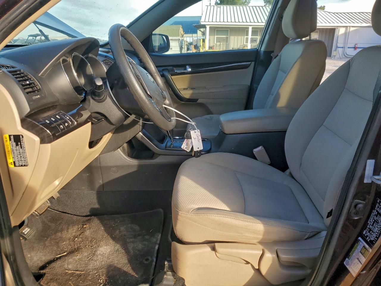 2012 KIA SORENTO BASE photo 7