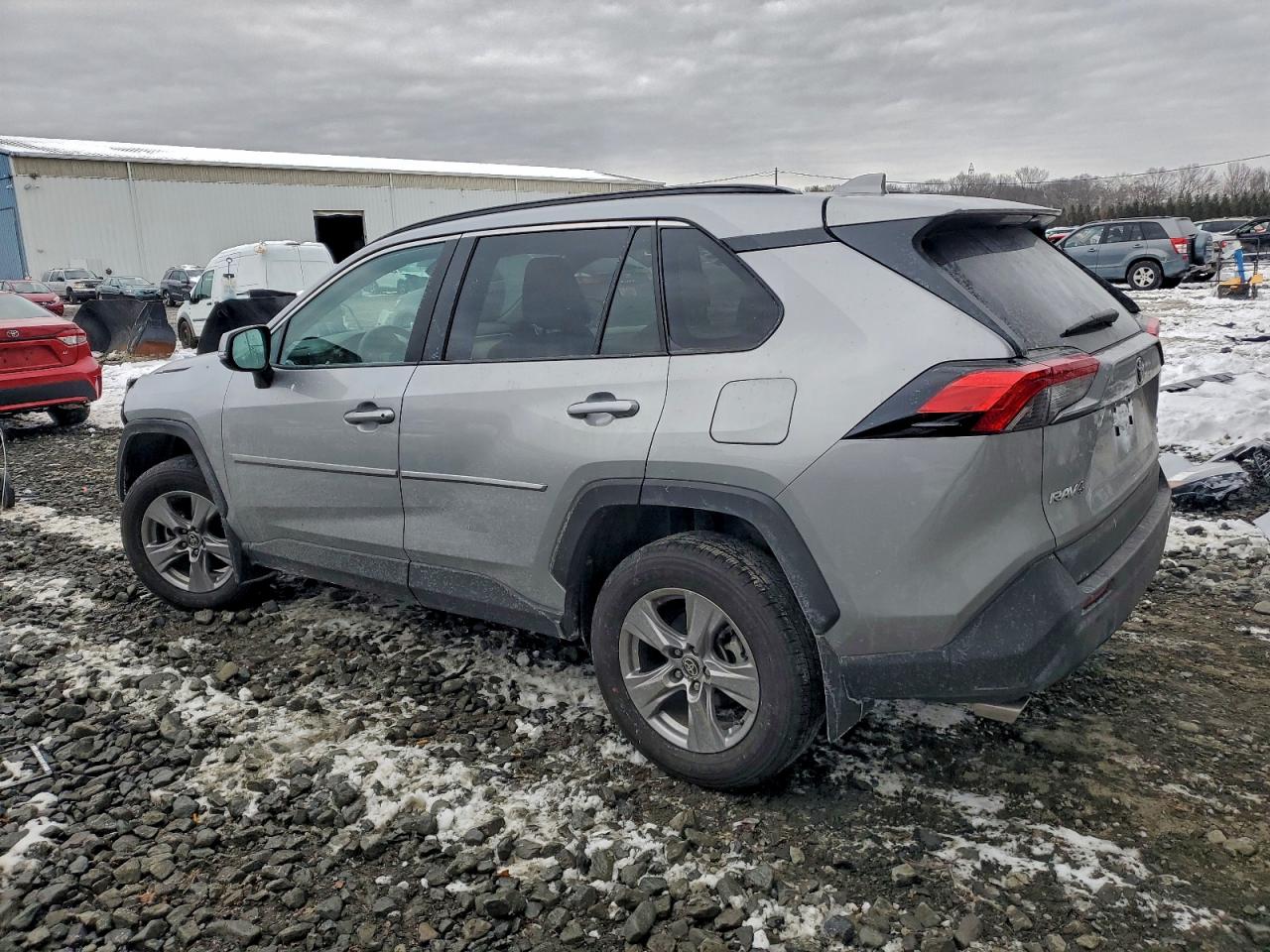 2025 TOYOTA RAV4 XLE photo 2