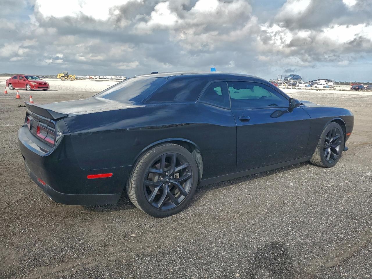 2022 DODGE CHALLENGER GT photo 7