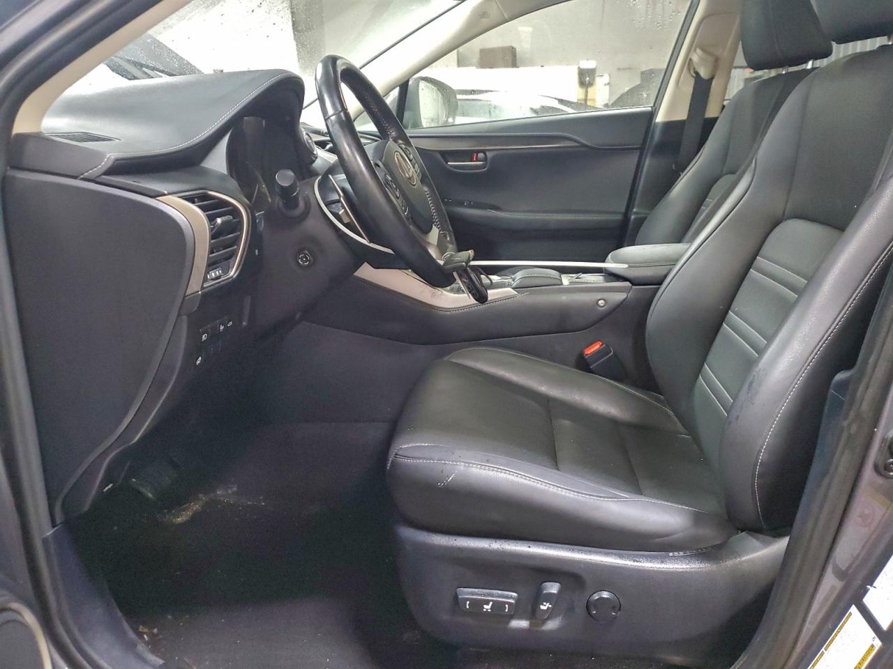 2020 LEXUS NX 300H photo 7