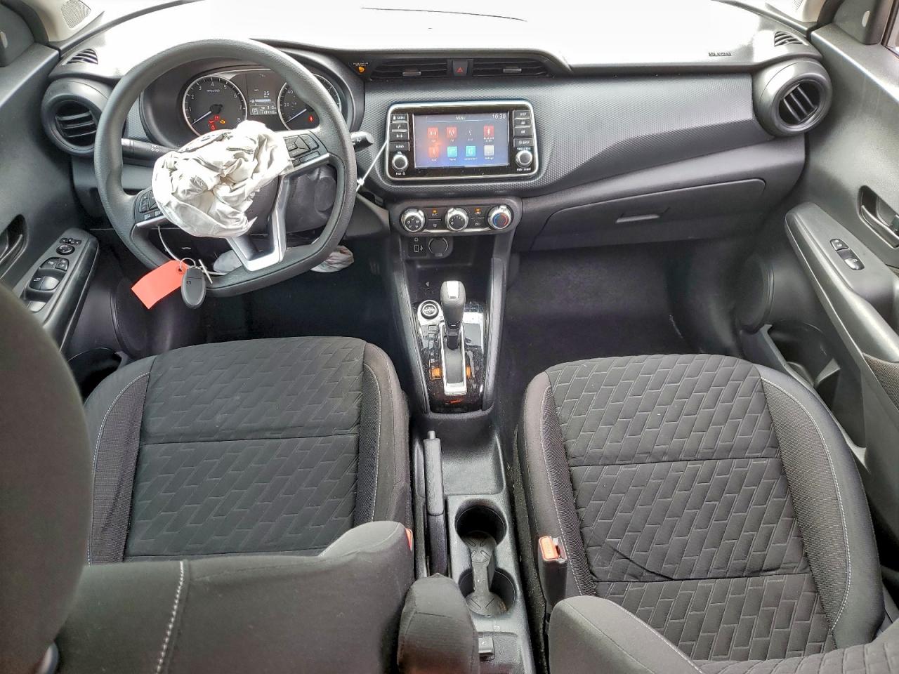 2021 NISSAN KICKS S photo 8