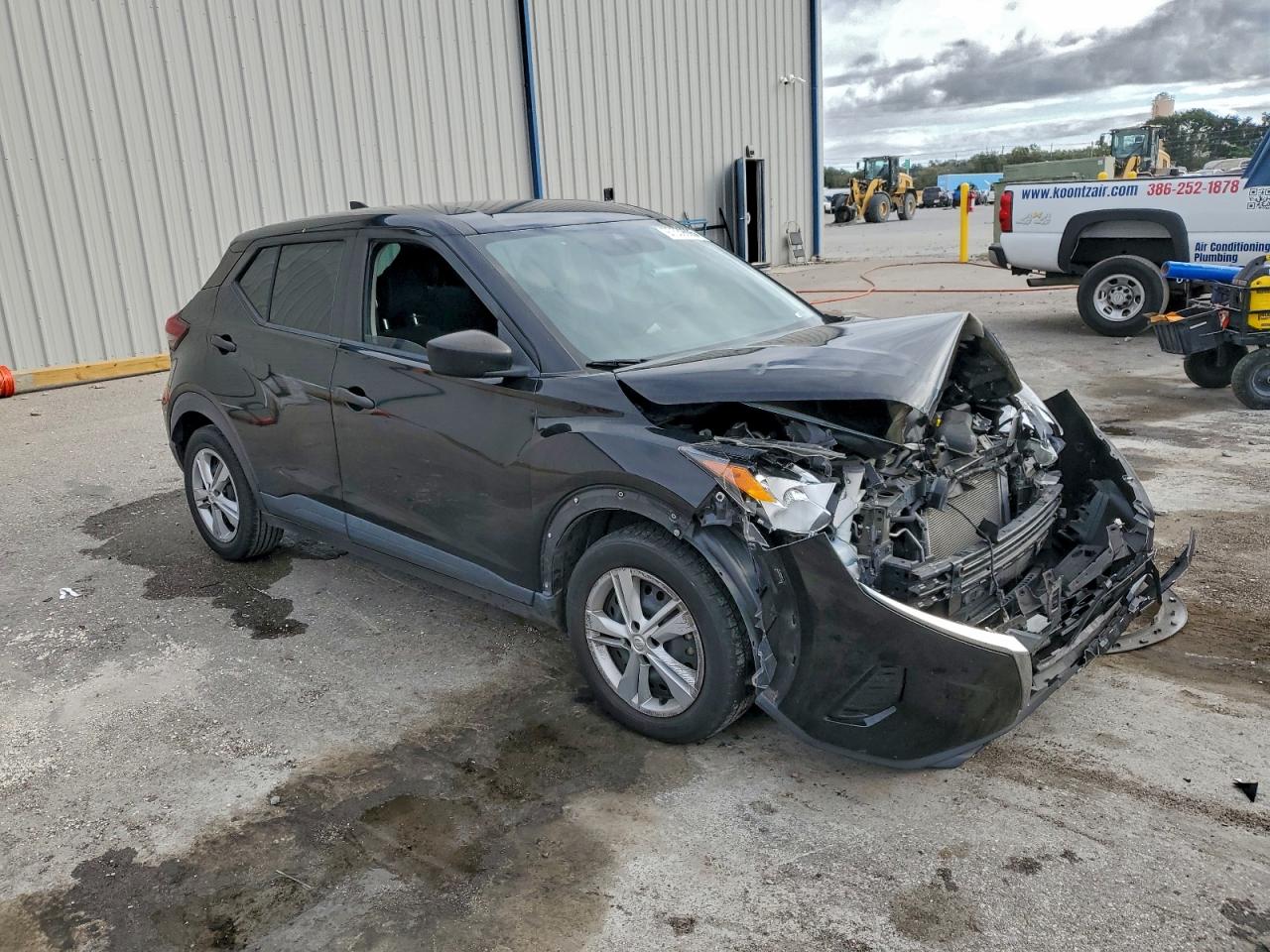 2021 NISSAN KICKS S photo 4