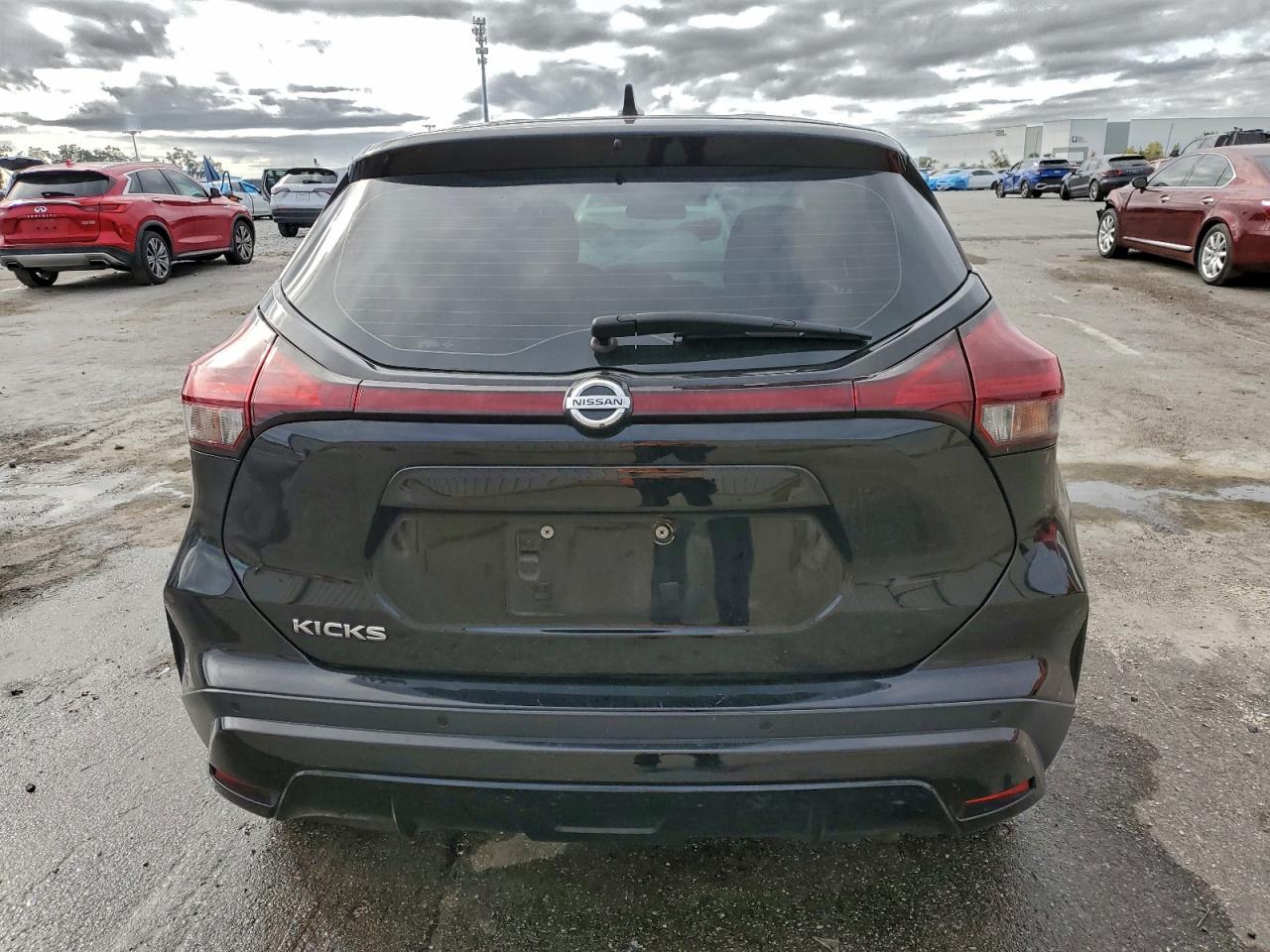 2021 NISSAN KICKS S photo 6