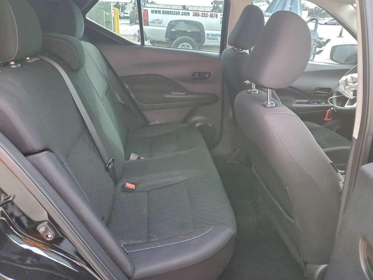 2021 NISSAN KICKS S photo 11