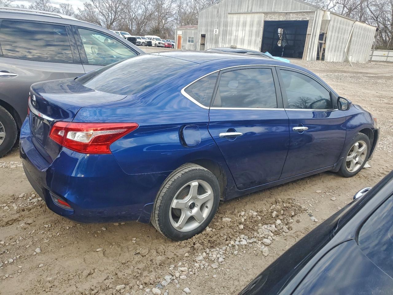 2018 NISSAN SENTRA S photo 3