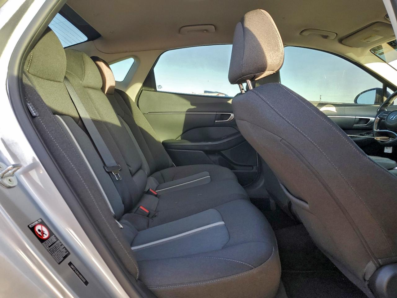 2020 HYUNDAI SONATA SEL photo 10
