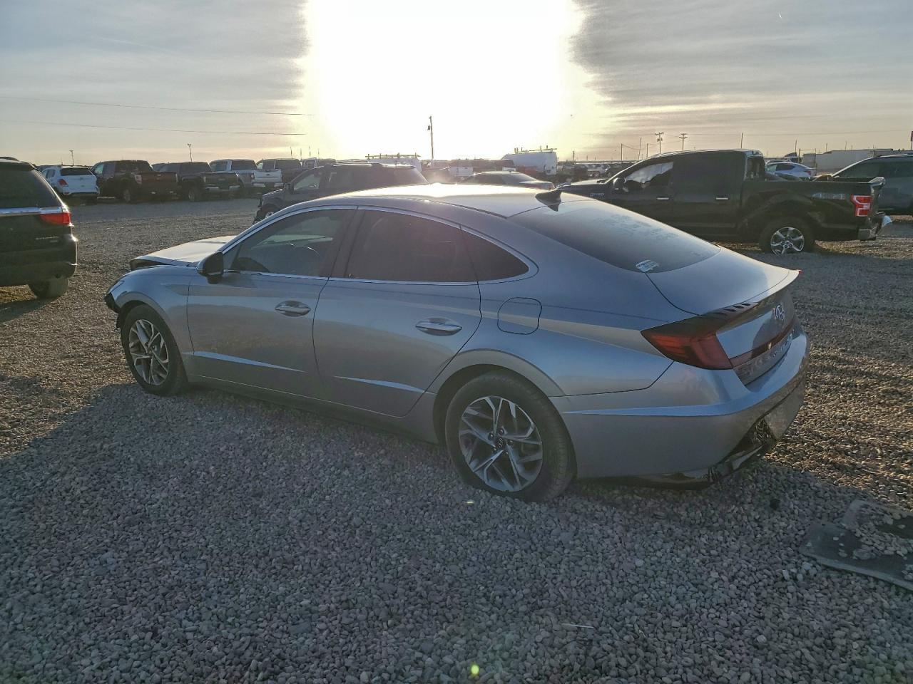 2020 HYUNDAI SONATA SEL photo 2