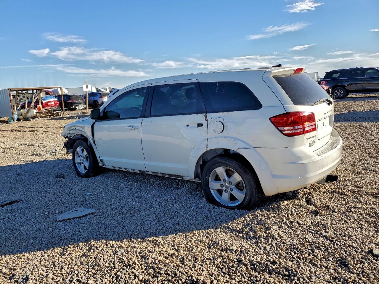 2013 DODGE JOURNEY SE photo 3